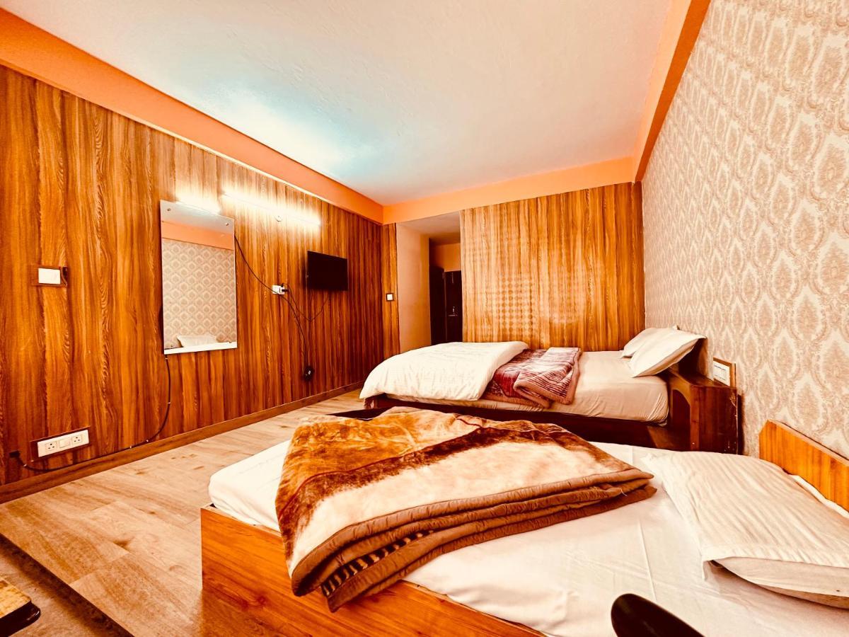 Hotel D Kanchan Manali 외부 사진